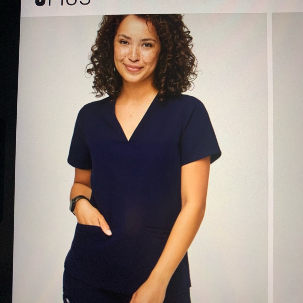Figs scrub set (Women’s Navy Casma- Three pocket scrub; Women’s Navy Yola pants)